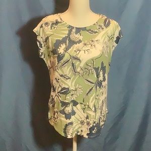 Halston 100 % Linen Short Sleeved Top